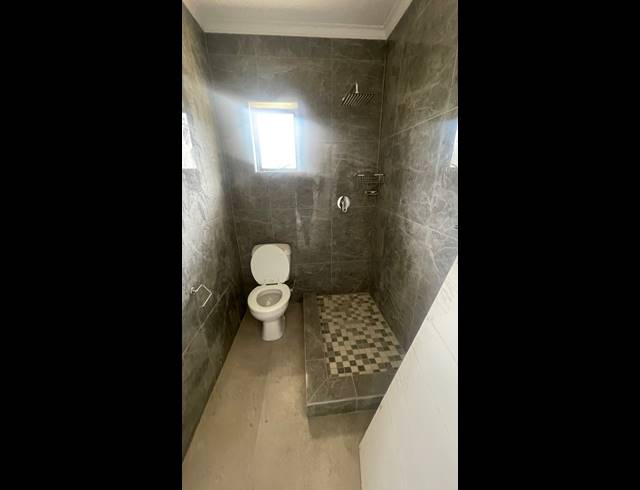 11 BEDROOM APARTMENT BLOCK FOR SALE IN BULWER